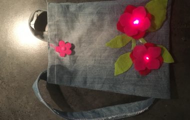 Billede af taske med LED dioder i